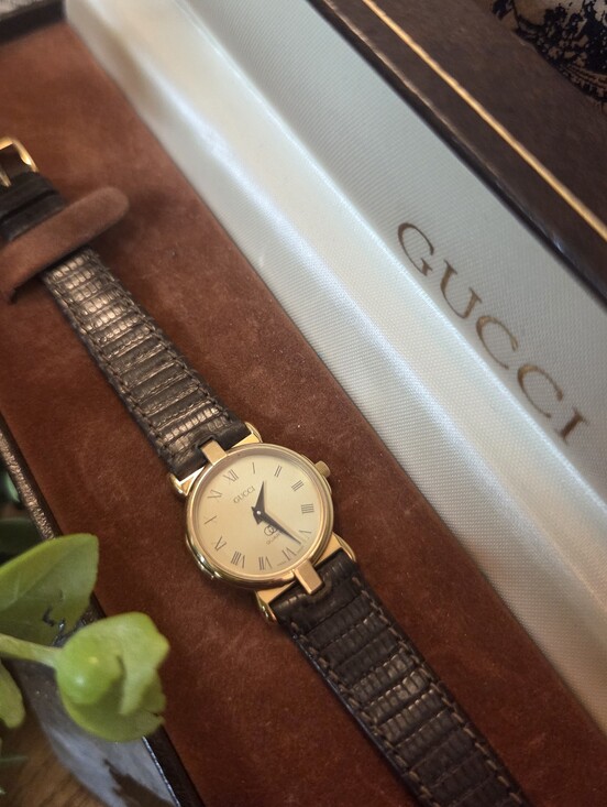 Gucci Accessories - Gorgeous Ladies Vintage Gucci Watch In The Original Box- Prestine Condition